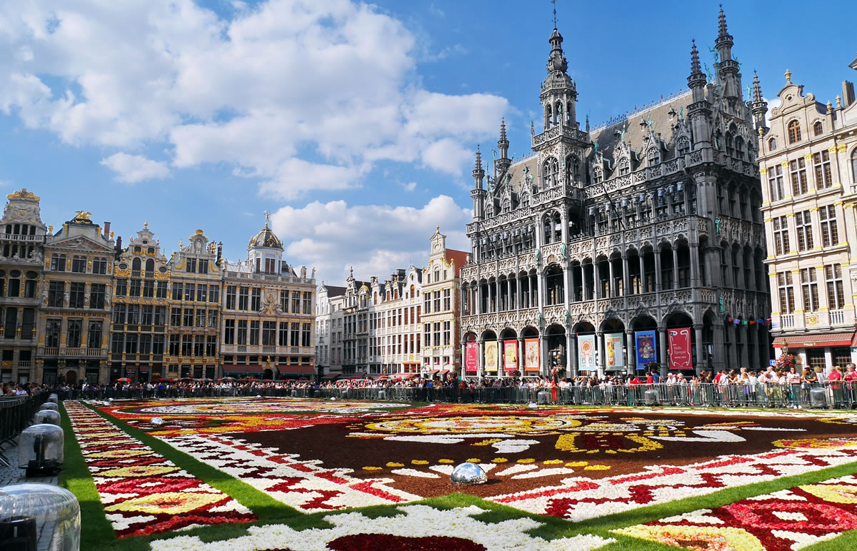 Week-end � Bruxelles, unit� dans la diversit�